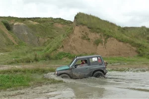 Terenowa Wyprawa Off Road 4x4 za kierownicą 3h | Świecie